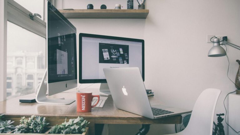 silver imac